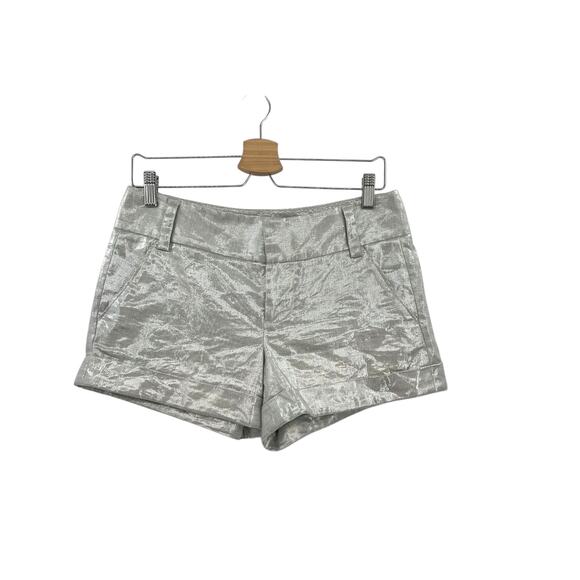 Alice + Olivia Cady Cuff Shorts Linen Blend Low Rise Metallic Silver Size 4 - Picture 2 of 10